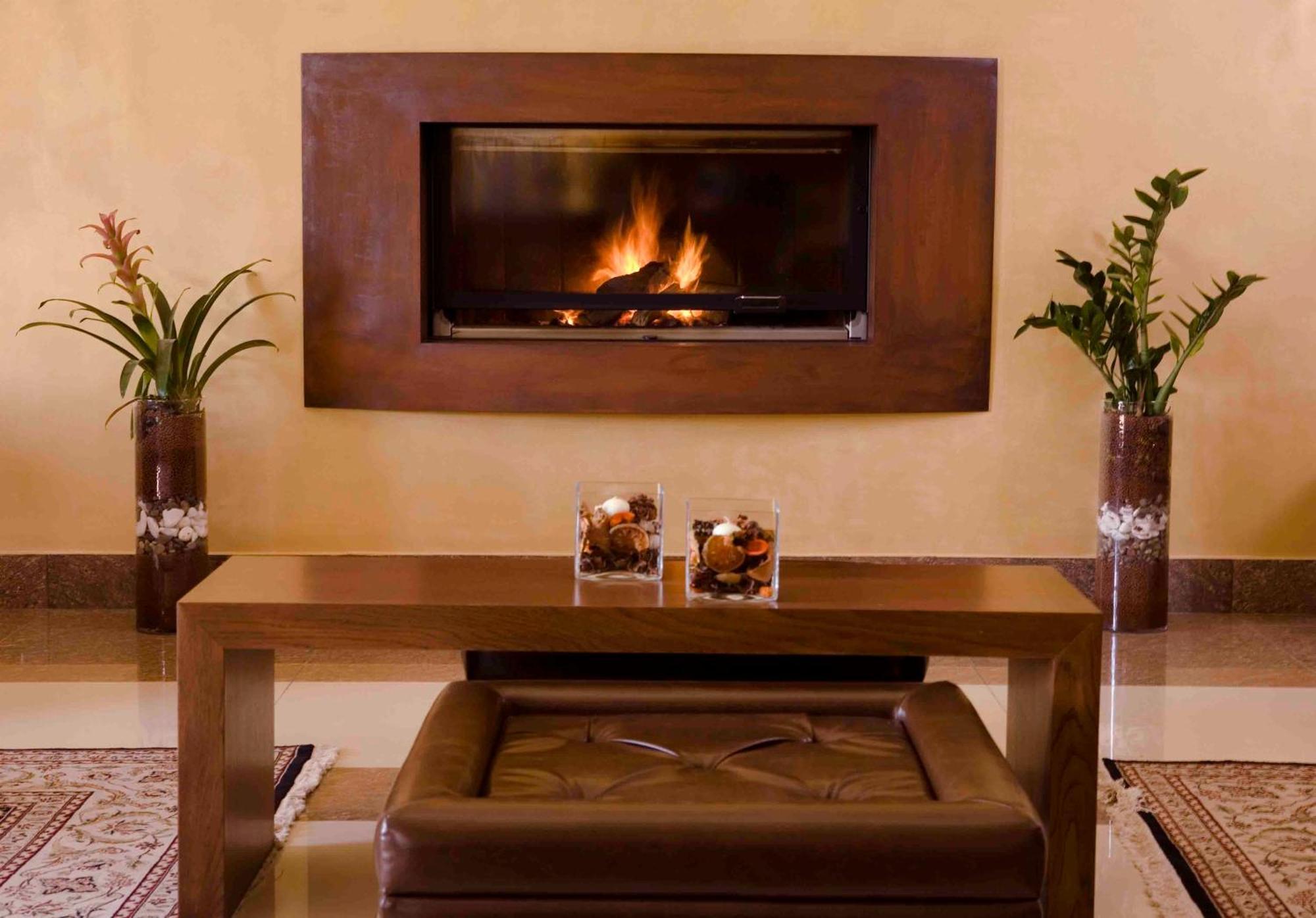 Valis Resort Hotel Volos Exterior foto A fireplace